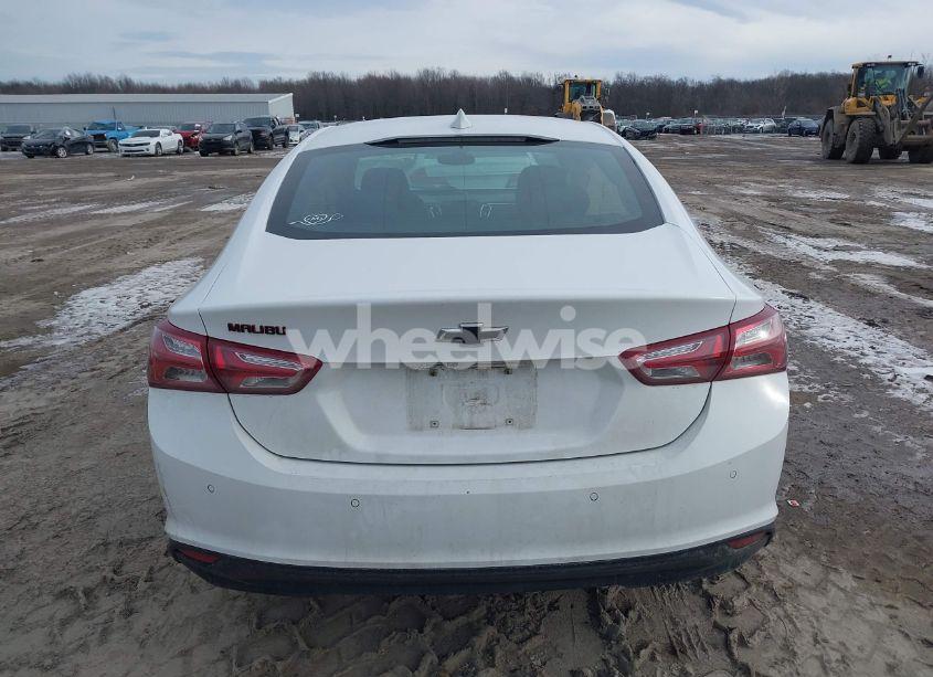Photo 16 of 2020 Chevrolet Malibu FWD LT (VIN 1G1ZD5ST3LF154695)
