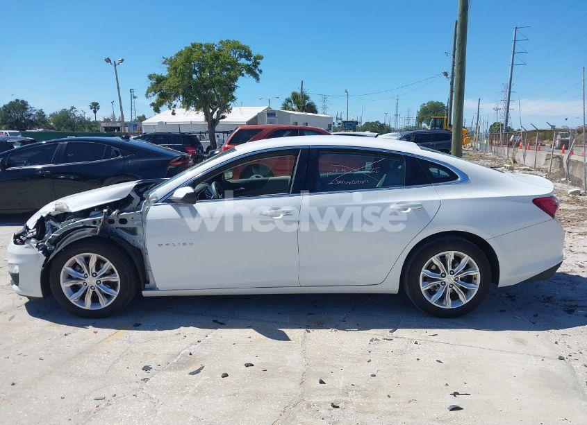 Photo 15 of 2021 Chevrolet Malibu FWD LT (VIN 1G1ZD5ST3MF010646)
