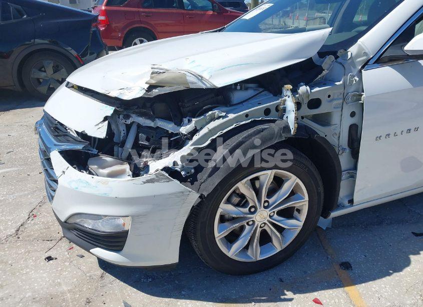 Photo 6 of 2021 Chevrolet Malibu FWD LT (VIN 1G1ZD5ST3MF010646)