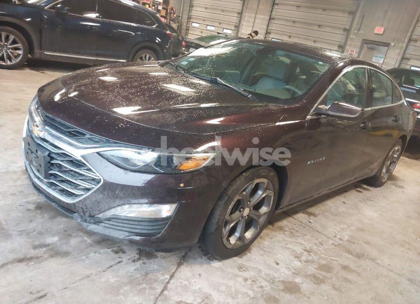 Photo 2 of 2021 Chevrolet Malibu FWD LT (VIN 1G1ZD5ST3MF015524)