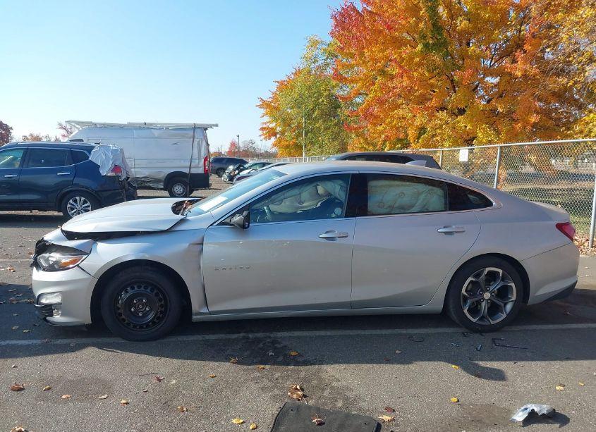 Photo 14 of 2021 Chevrolet Malibu FWD LT (VIN 1G1ZD5ST3MF020982)