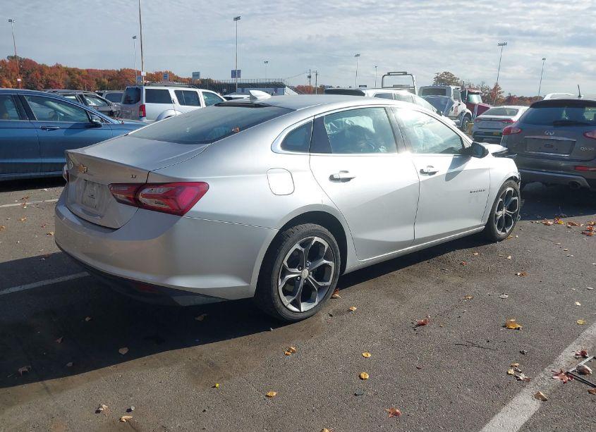 Photo 4 of 2021 Chevrolet Malibu FWD LT (VIN 1G1ZD5ST3MF020982)
