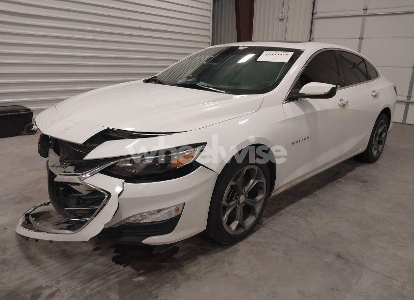 Photo 2 of 2021 Chevrolet Malibu FWD LT (VIN 1G1ZD5ST3MF025017)