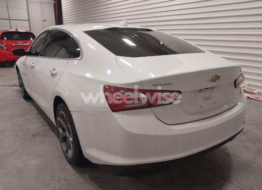 Photo 3 of 2021 Chevrolet Malibu FWD LT (VIN 1G1ZD5ST3MF025017)