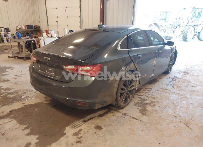 Photo 4 of 2021 Chevrolet Malibu FWD LT (VIN 1G1ZD5ST3MF067056)