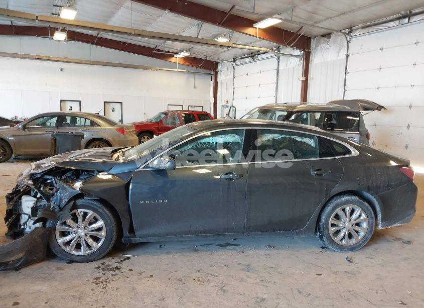 Photo 13 of 2021 Chevrolet Malibu FWD LT (VIN 1G1ZD5ST3MF071396)