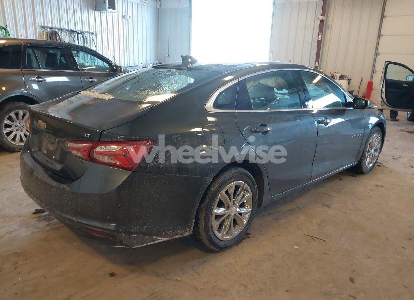 Photo 3 of 2021 Chevrolet Malibu FWD LT (VIN 1G1ZD5ST3MF071396)