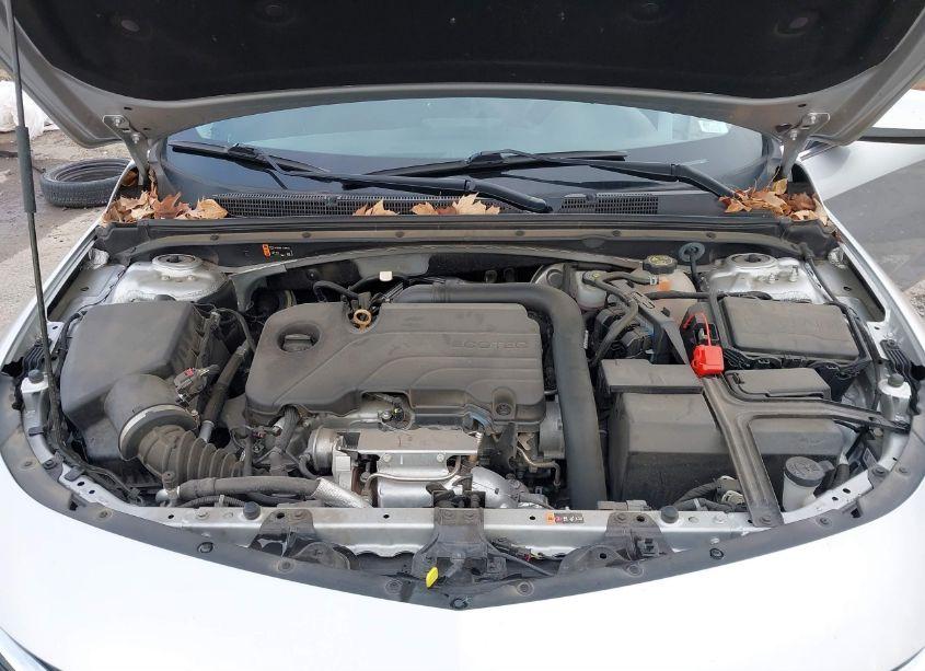 Photo 10 of 2021 Chevrolet Malibu FWD LT (VIN 1G1ZD5ST3MF071804)