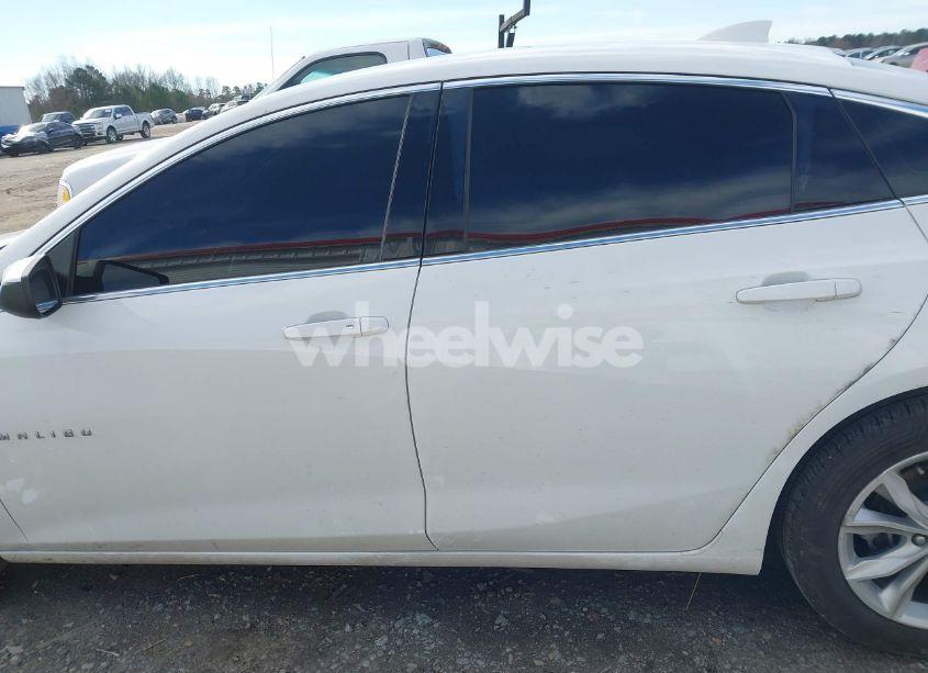 Photo 14 of 2021 Chevrolet Malibu FWD LT (VIN 1G1ZD5ST3MF074444)