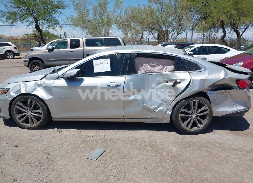 Photo 14 of 2021 Chevrolet Malibu FWD LT (VIN 1G1ZD5ST3MF077960)