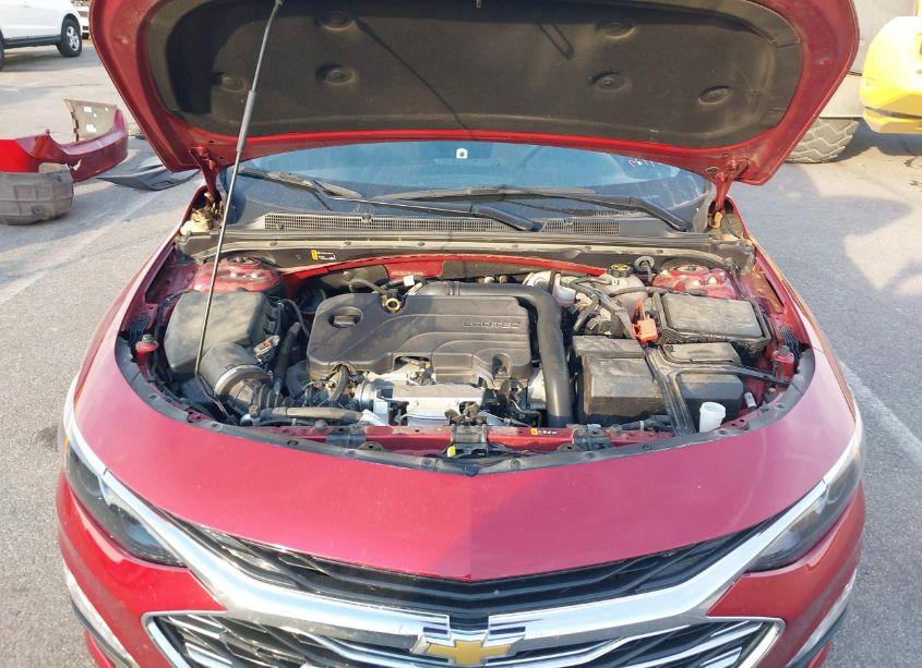 Photo 10 of 2022 Chevrolet Malibu FWD LT (VIN 1G1ZD5ST3NF103359)