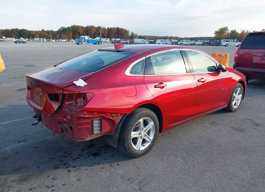 Photo 4 of 2022 Chevrolet Malibu FWD LT (VIN 1G1ZD5ST3NF103359)