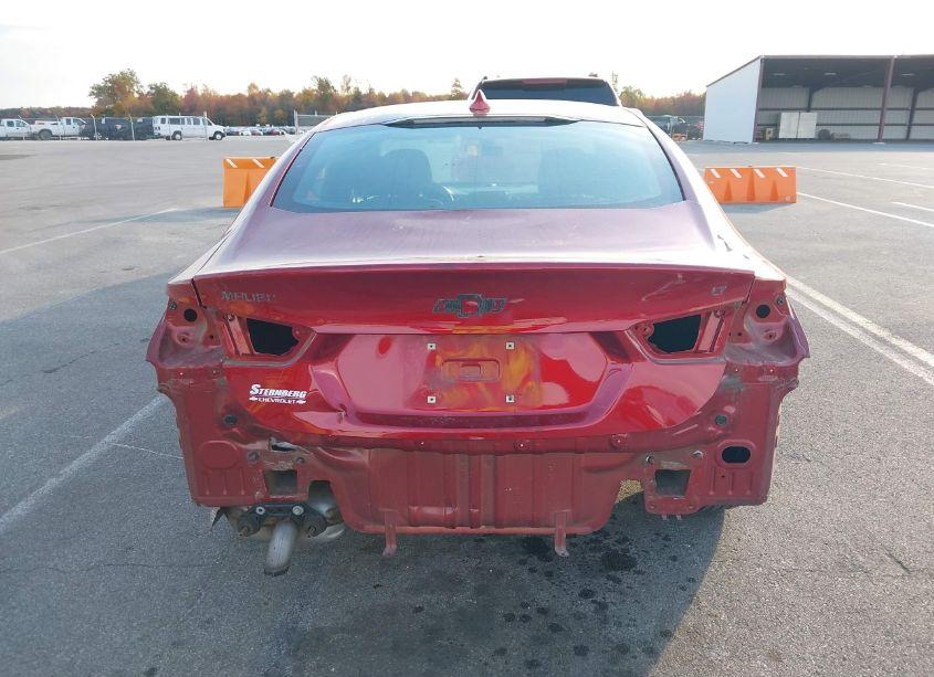 Photo 6 of 2022 Chevrolet Malibu FWD LT (VIN 1G1ZD5ST3NF103359)