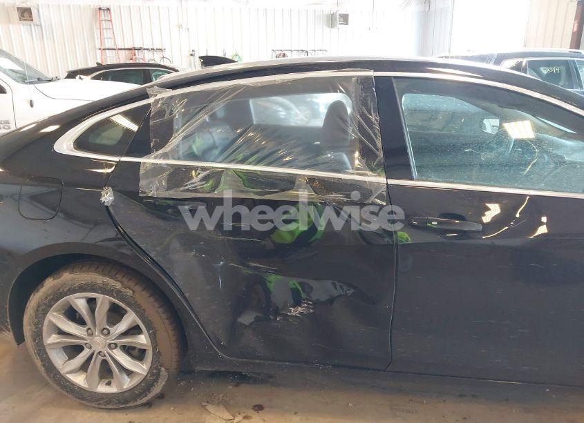 Photo 6 of 2022 Chevrolet Malibu FWD LT (VIN 1G1ZD5ST3NF110070)