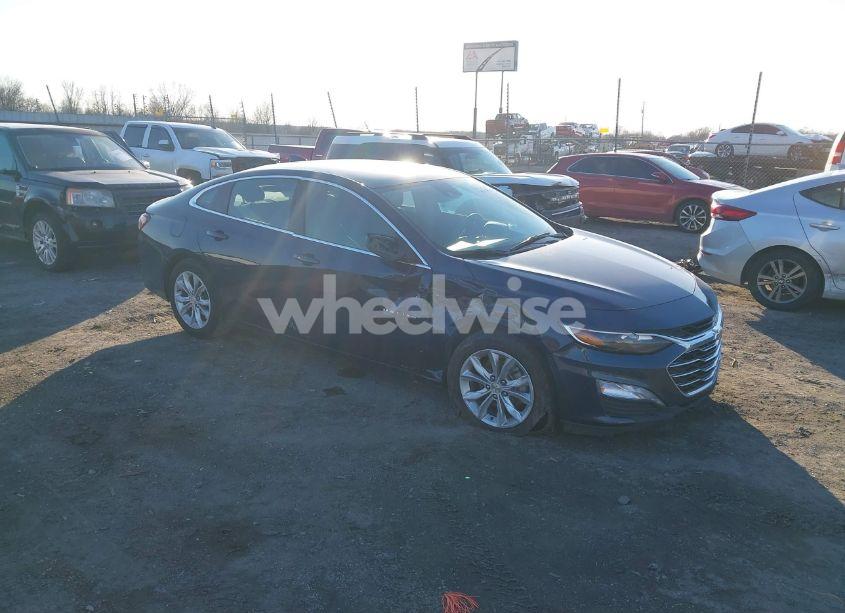 2022 Chevrolet Malibu FWD LT (VIN 1G1ZD5ST3NF112370) main photo