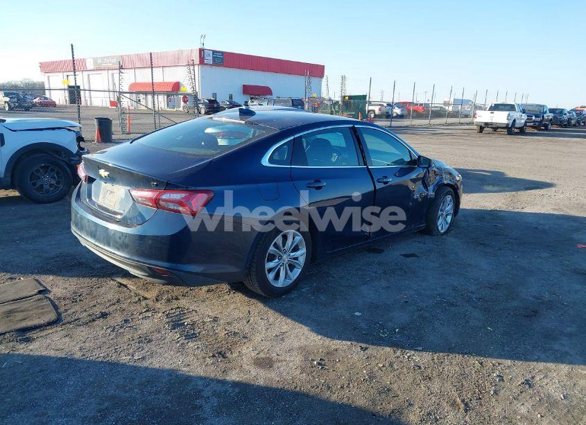 Photo 4 of 2022 Chevrolet Malibu FWD LT (VIN 1G1ZD5ST3NF112370)