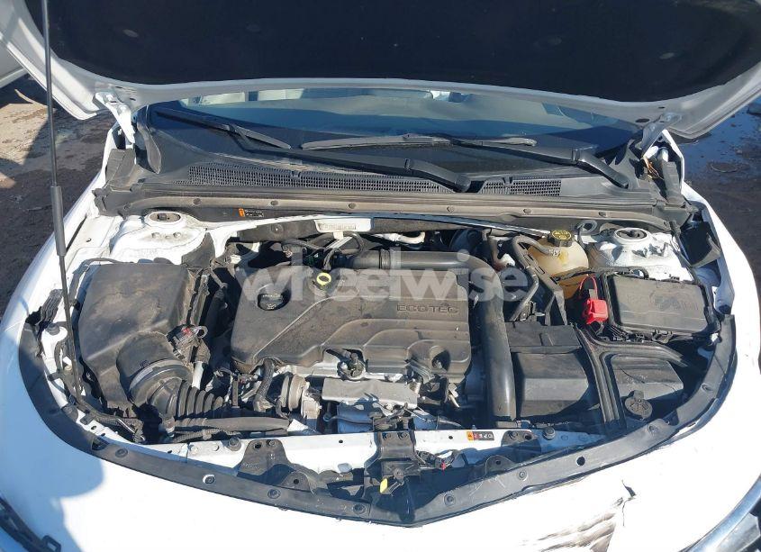 Photo 10 of 2022 Chevrolet Malibu FWD LT (VIN 1G1ZD5ST3NF141061)