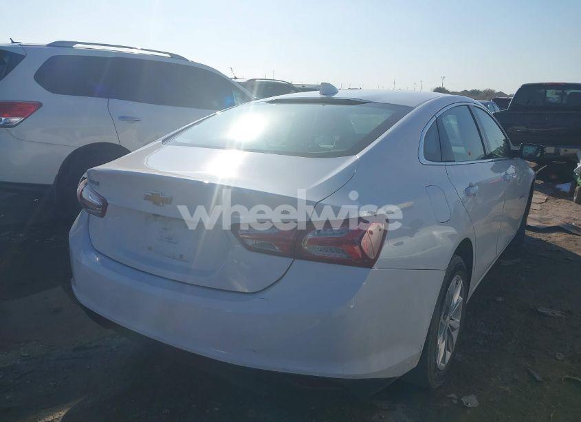 Photo 4 of 2022 Chevrolet Malibu FWD LT (VIN 1G1ZD5ST3NF141061)