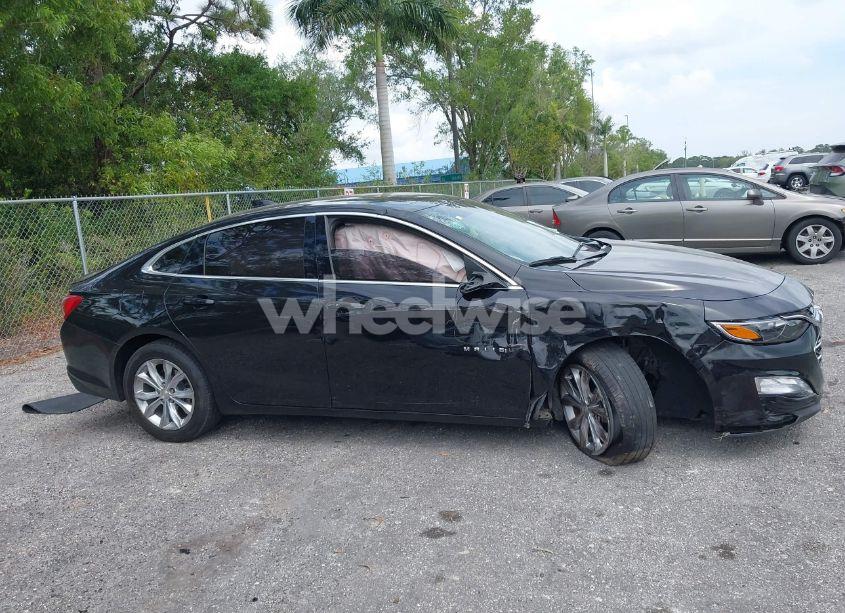 Photo 13 of 2022 Chevrolet Malibu FWD LT (VIN 1G1ZD5ST3NF156529)