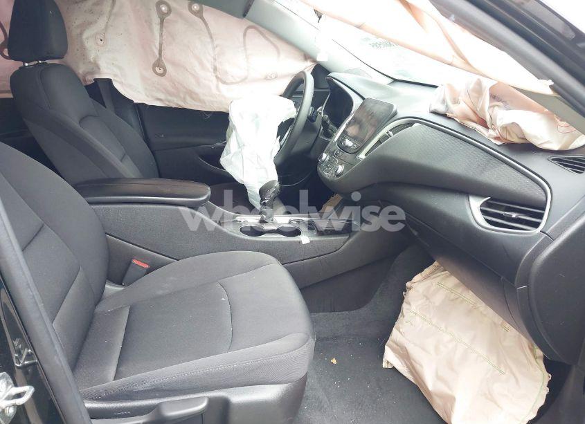 Photo 5 of 2022 Chevrolet Malibu FWD LT (VIN 1G1ZD5ST3NF156529)