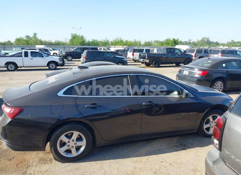 Photo 13 of 2022 Chevrolet Malibu FWD LT (VIN 1G1ZD5ST3NF159060)