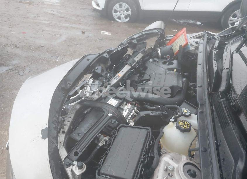 Photo 10 of 2022 Chevrolet Malibu FWD LT (VIN 1G1ZD5ST3NF193371)