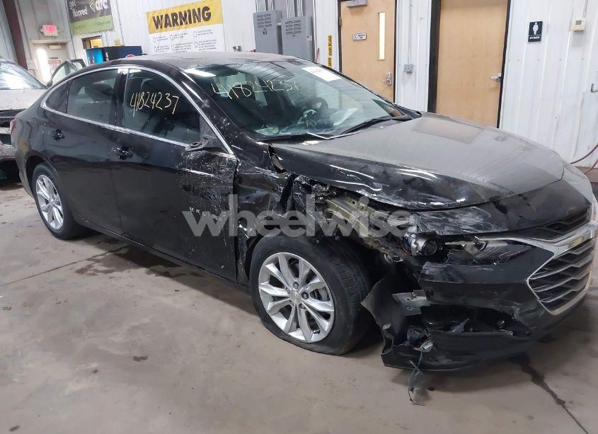 2022 Chevrolet Malibu FWD LT (VIN 1G1ZD5ST3NF196061) main photo