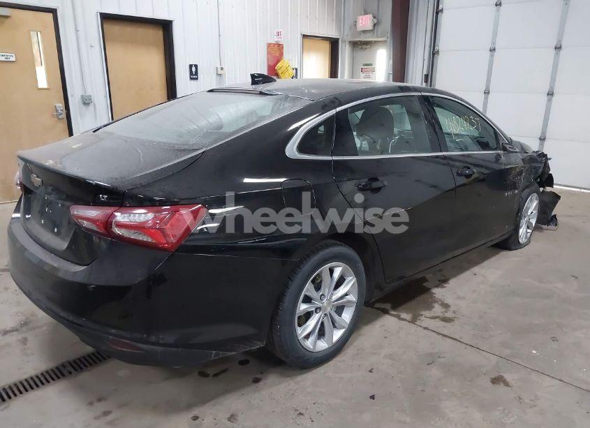 Photo 4 of 2022 Chevrolet Malibu FWD LT (VIN 1G1ZD5ST3NF196061)