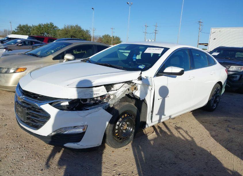 Photo 2 of 2023 Chevrolet Malibu FWD 1LT (VIN 1G1ZD5ST3PF146862)