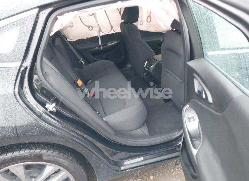 Photo 8 of 2023 Chevrolet Malibu FWD 1LT (VIN 1G1ZD5ST3PF172636)