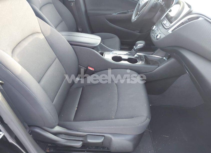 Photo 5 of 2023 Chevrolet Malibu FWD 1LT (VIN 1G1ZD5ST3PF187668)