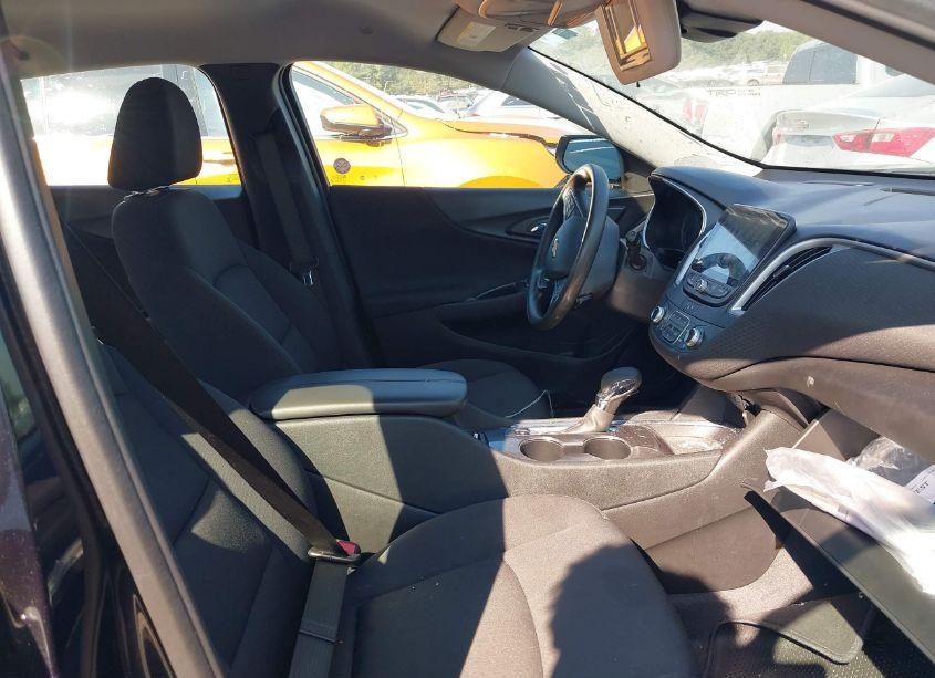 Photo 5 of 2023 Chevrolet Malibu FWD 1LT (VIN 1G1ZD5ST3PF190960)