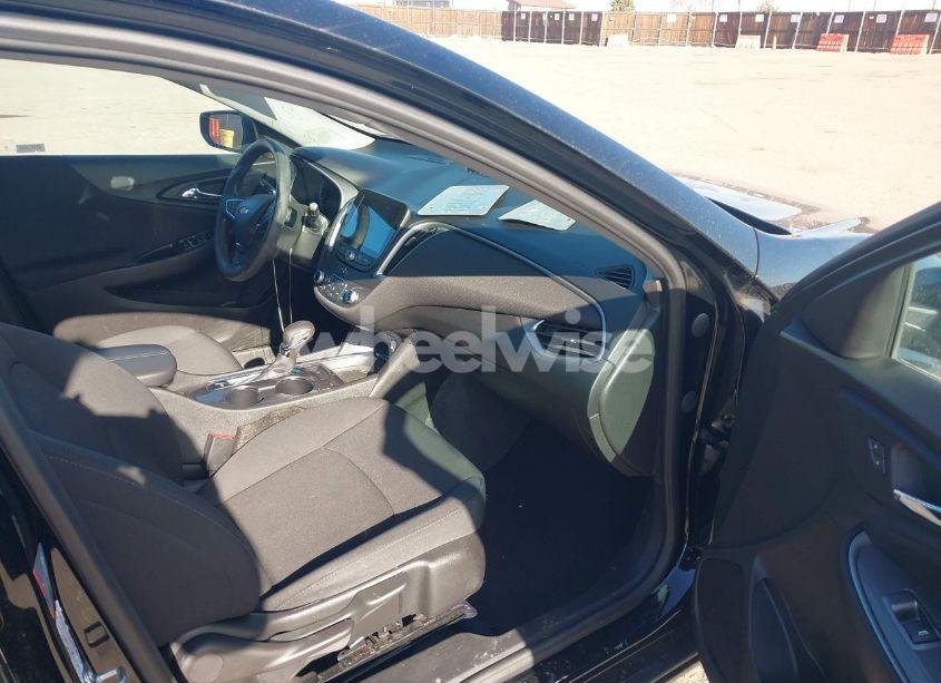 Photo 5 of 2023 Chevrolet Malibu FWD 1LT (VIN 1G1ZD5ST3PF203285)