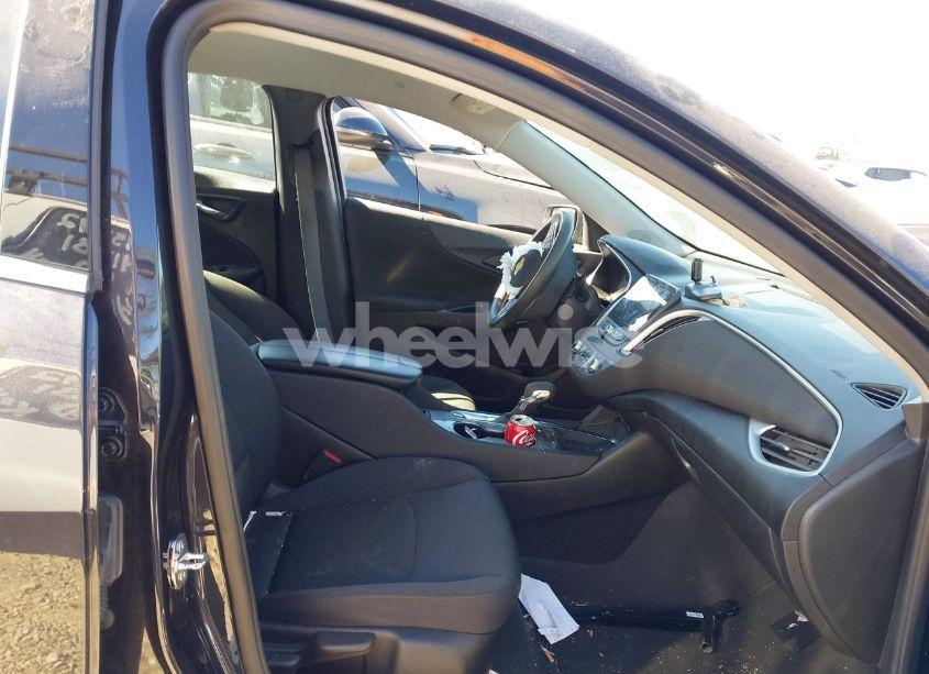 Photo 5 of 2023 Chevrolet Malibu FWD 1LT (VIN 1G1ZD5ST3PF206526)