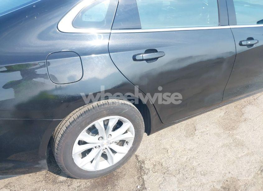 Photo 6 of 2023 Chevrolet Malibu FWD 1LT (VIN 1G1ZD5ST3PF217204)