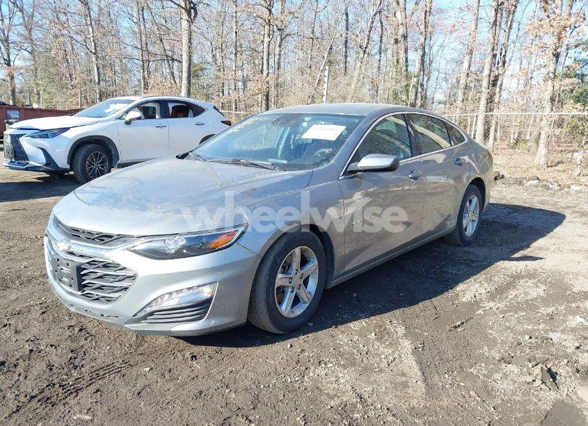 Photo 2 of 2023 Chevrolet Malibu FWD 1LT (VIN 1G1ZD5ST3PF217395)