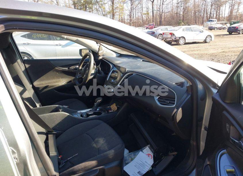 Photo 5 of 2023 Chevrolet Malibu FWD 1LT (VIN 1G1ZD5ST3PF217395)