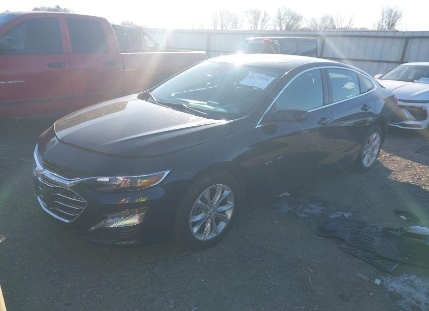 Photo 2 of 2023 Chevrolet Malibu FWD 1LT (VIN 1G1ZD5ST3PF218711)