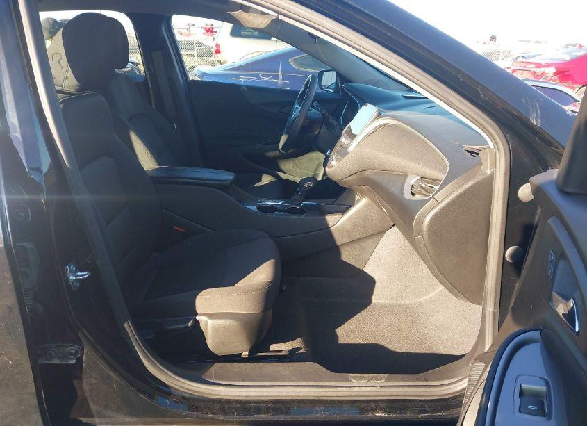 Photo 5 of 2023 Chevrolet Malibu FWD 1LT (VIN 1G1ZD5ST3PF218711)