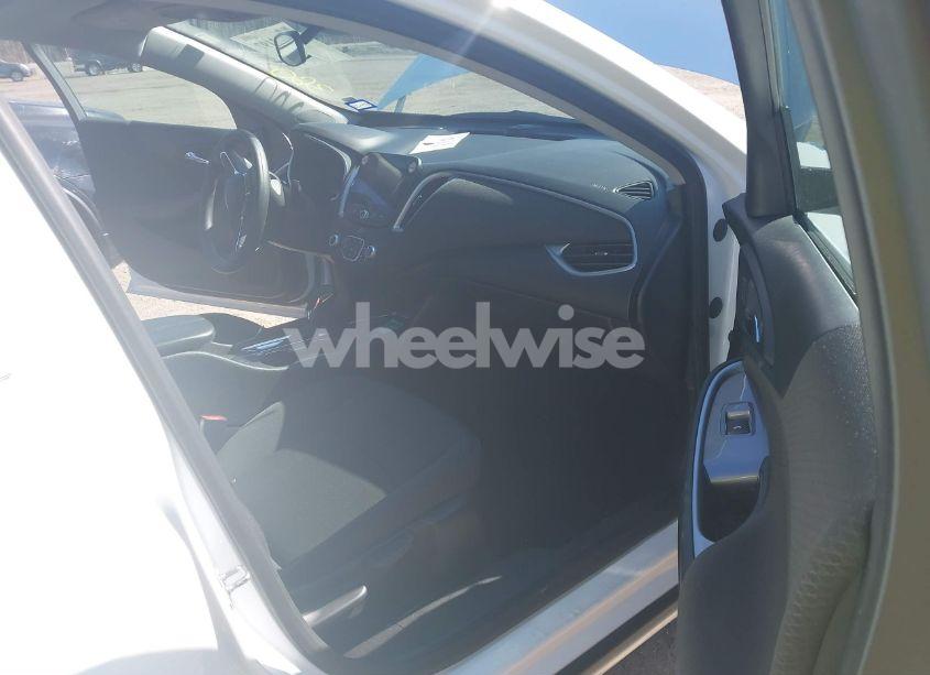 Photo 5 of 2023 Chevrolet Malibu FWD 1LT (VIN 1G1ZD5ST3PF234391)