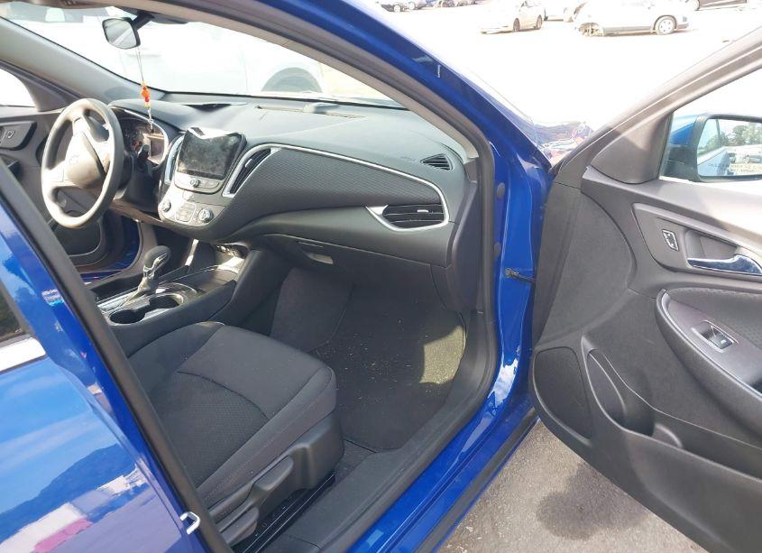 Photo 5 of 2023 Chevrolet Malibu FWD 1LT (VIN 1G1ZD5ST3PF238828)