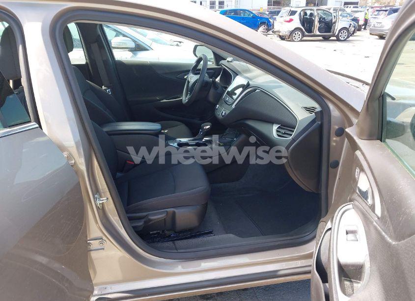 Photo 5 of 2023 Chevrolet Malibu FWD 1LT (VIN 1G1ZD5ST3PF242622)