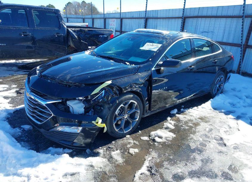 Photo 2 of 2024 Chevrolet Malibu FWD 1LT (VIN 1G1ZD5ST3RF105912)