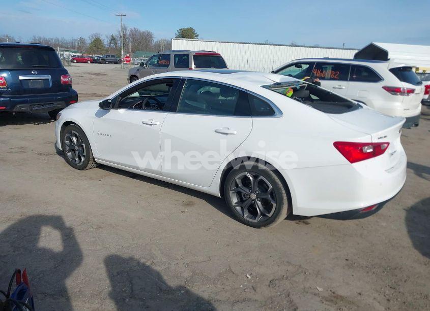 Photo 3 of 2024 Chevrolet Malibu FWD 1LT (VIN 1G1ZD5ST3RF115999)