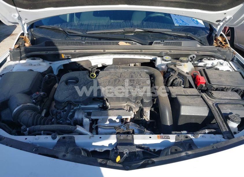 Photo 10 of 2024 Chevrolet Malibu FWD 1LT (VIN 1G1ZD5ST3RF122564)