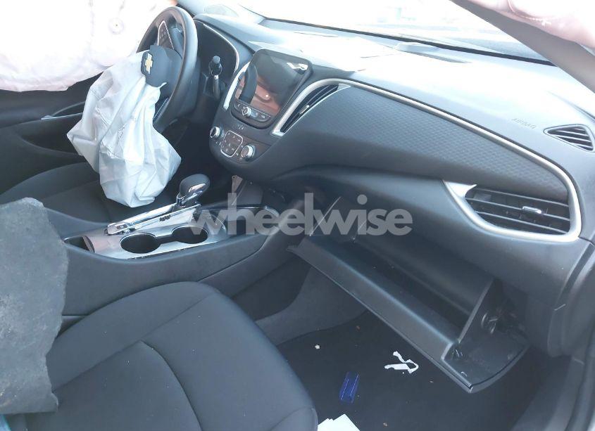 Photo 5 of 2024 Chevrolet Malibu FWD 1LT (VIN 1G1ZD5ST3RF130860)