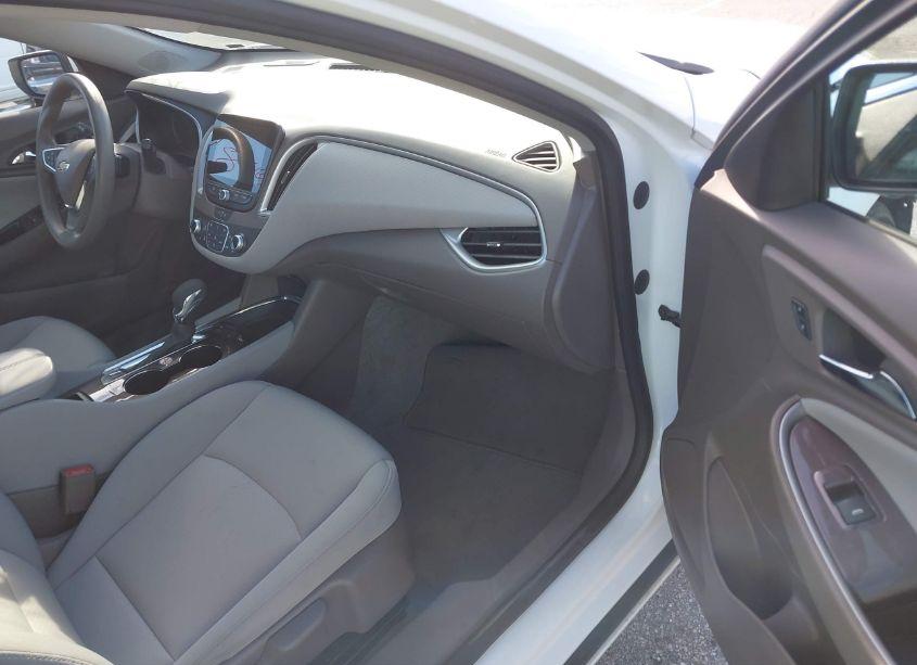 Photo 5 of 2024 Chevrolet Malibu FWD 1LT (VIN 1G1ZD5ST3RF131328)