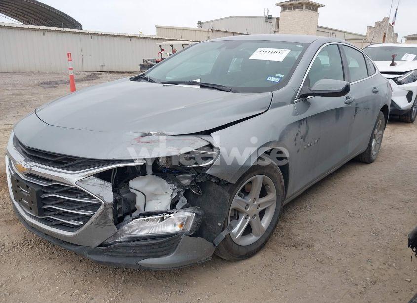 Photo 2 of 2024 Chevrolet Malibu FWD 1LT (VIN 1G1ZD5ST3RF131345)
