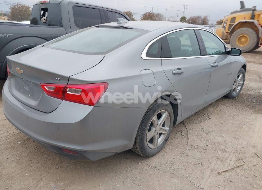 Photo 4 of 2024 Chevrolet Malibu FWD 1LT (VIN 1G1ZD5ST3RF131345)