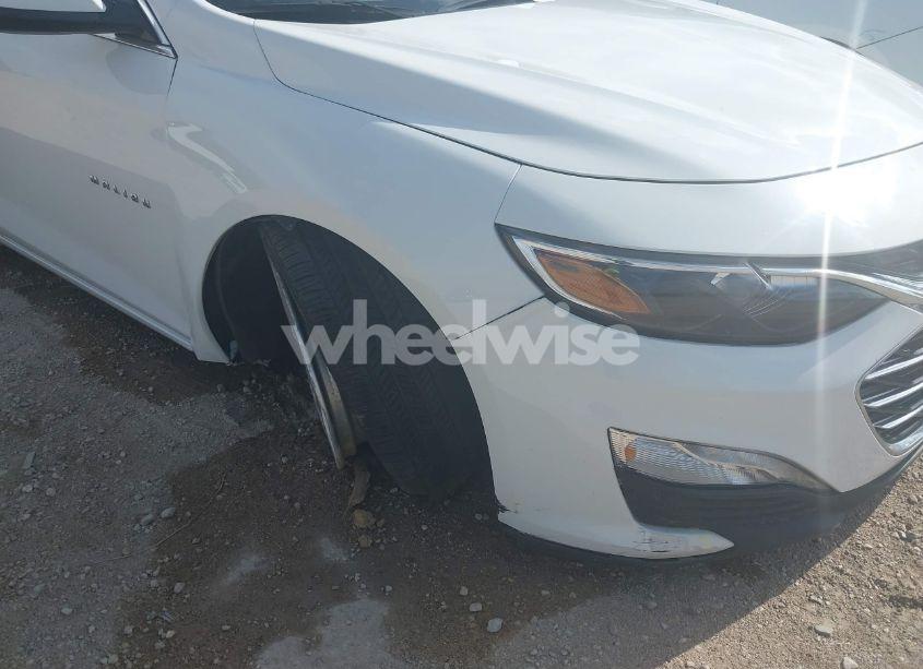 Photo 6 of 2024 Chevrolet Malibu FWD 1LT (VIN 1G1ZD5ST3RF131894)